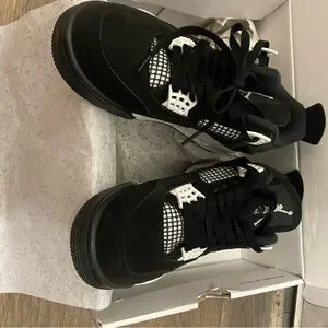 Jordan | Shoes | Jordan Black And White Athletic Sneakers  display picture 2